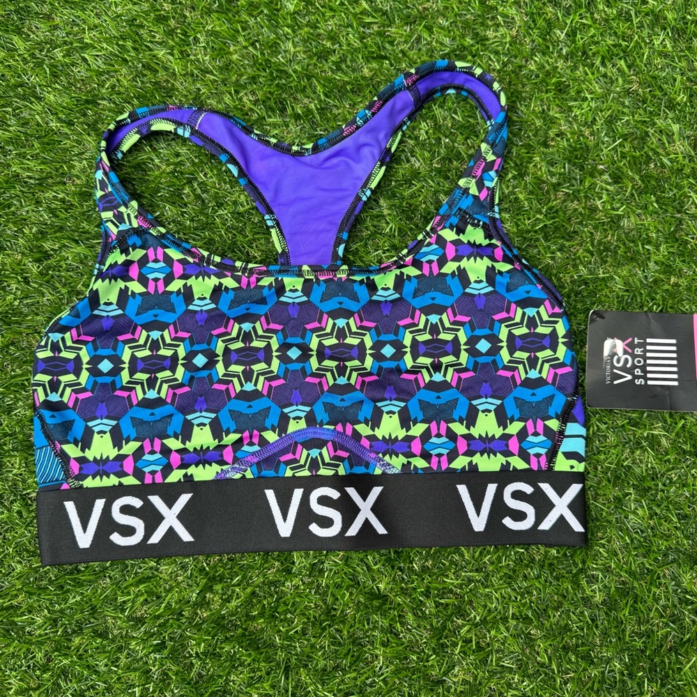 Victoria's Secret The Player Sports Bra NWT‎